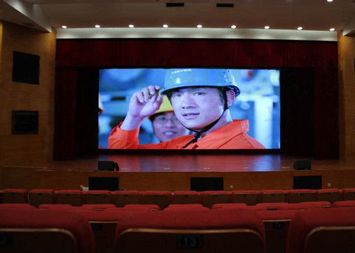 চীন পাওয়ার সেভিং P4 এইচডি LED ভিডিও ওয়াল ইনডোর পূর্ণ রঙ LED সকেট Meeeting রুম জন্য কারখানা